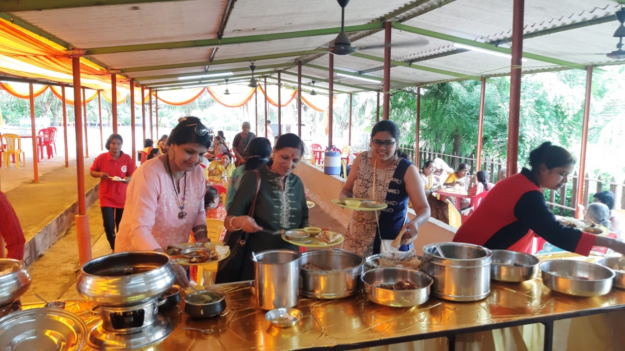 food at pawar agro resort